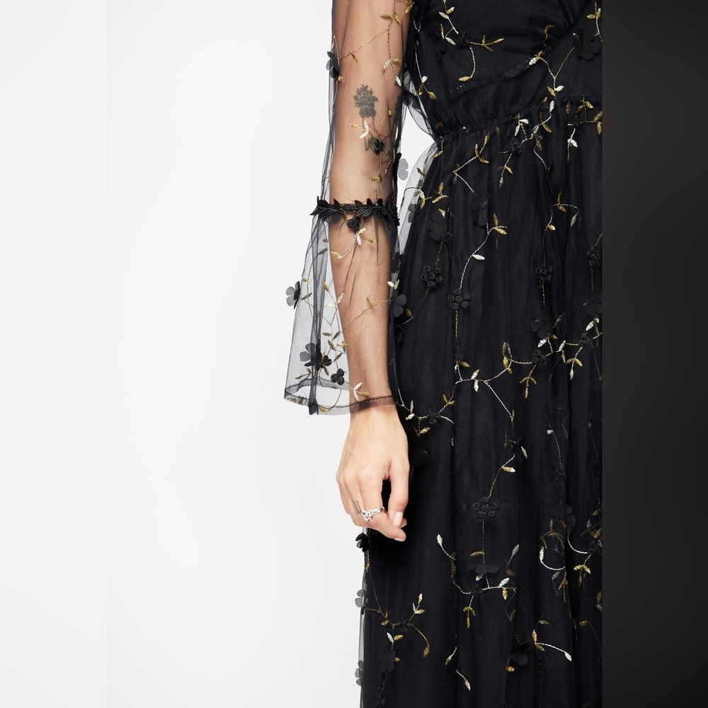 Disturbia Chrysanthi Applique Maxi Dress with Black Gold Floral Accents US 6 - Picture 6 of 11